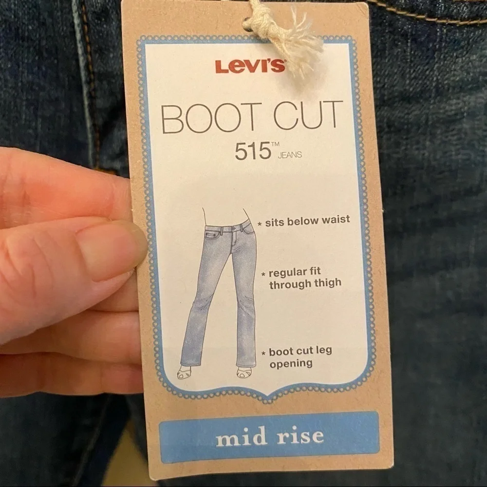 NWT~LEVI’S 515 Blue Boot Cut Mid Rise Jeans Size 4
